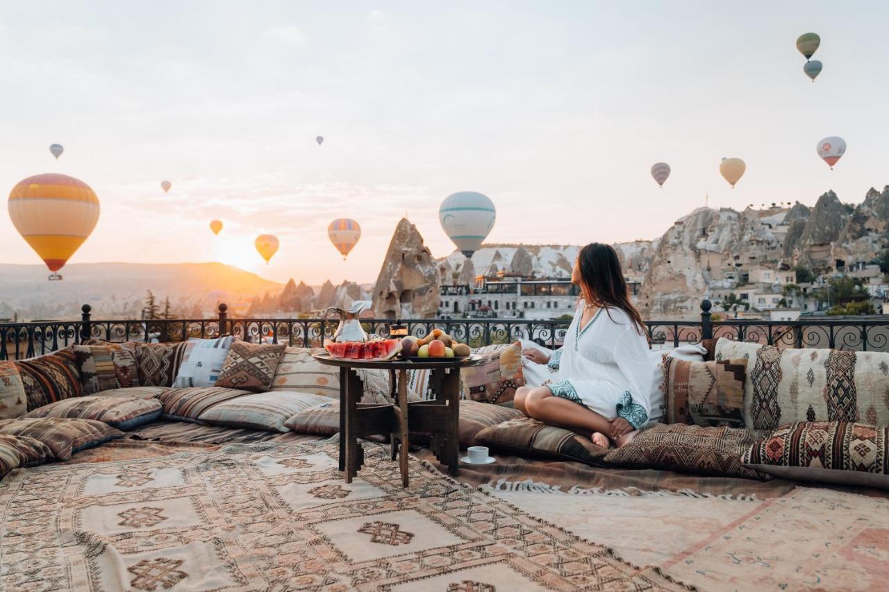 Caftan Cave Suites Göreme Exteriör bild